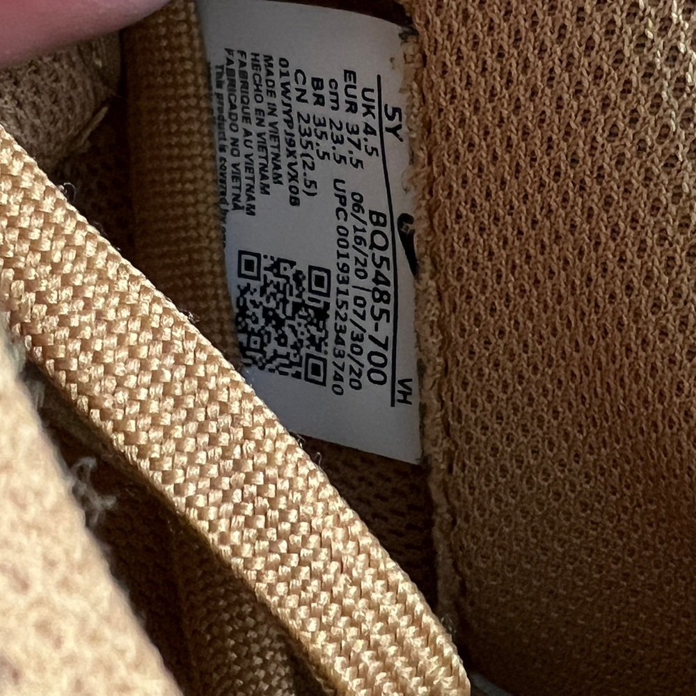 Youth Nike Air Force 1 LV8 3